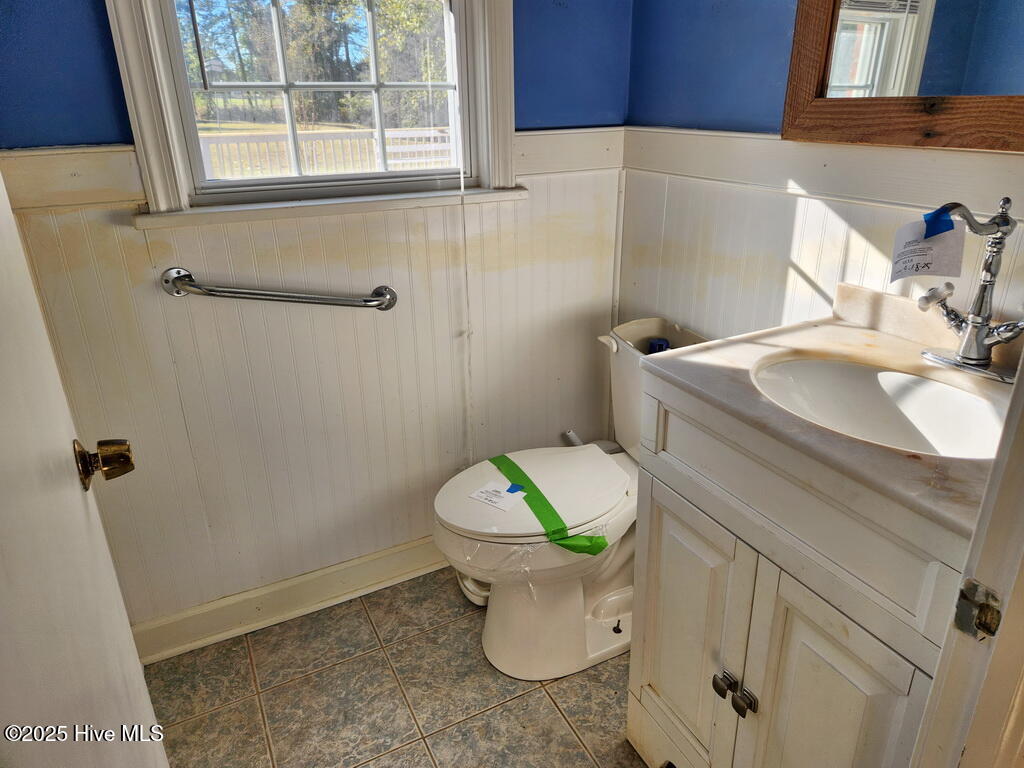1235 Garrett Road Williamston, NC 27892 - Photo 20 of 26 29 HALF BATH