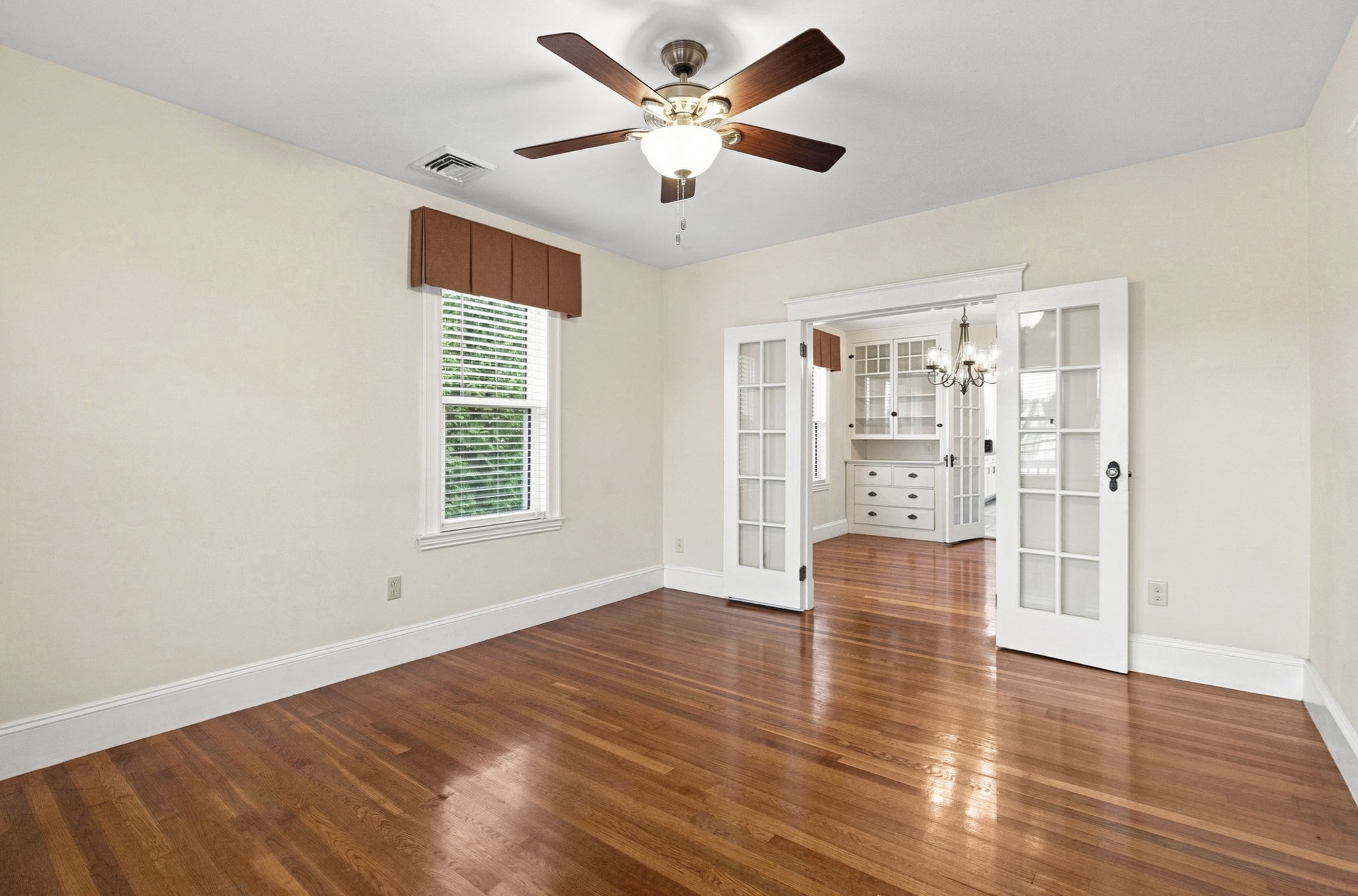 40 County Street, Unit B Peabody, MA 01960 - Photo 8 of 36 Gallery Image 8