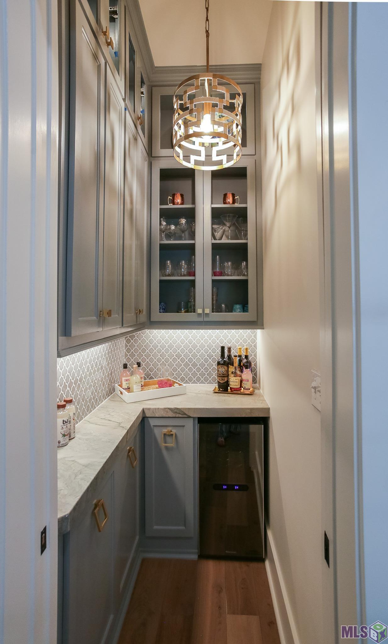 115 Seagull Lane Lake Charles, LA 70607 - Photo 11 of 36 Butler's Pantry