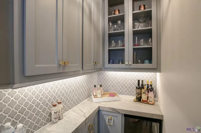 $875,000 | 115 Seagull Lane, Lake Charles, LA 70607