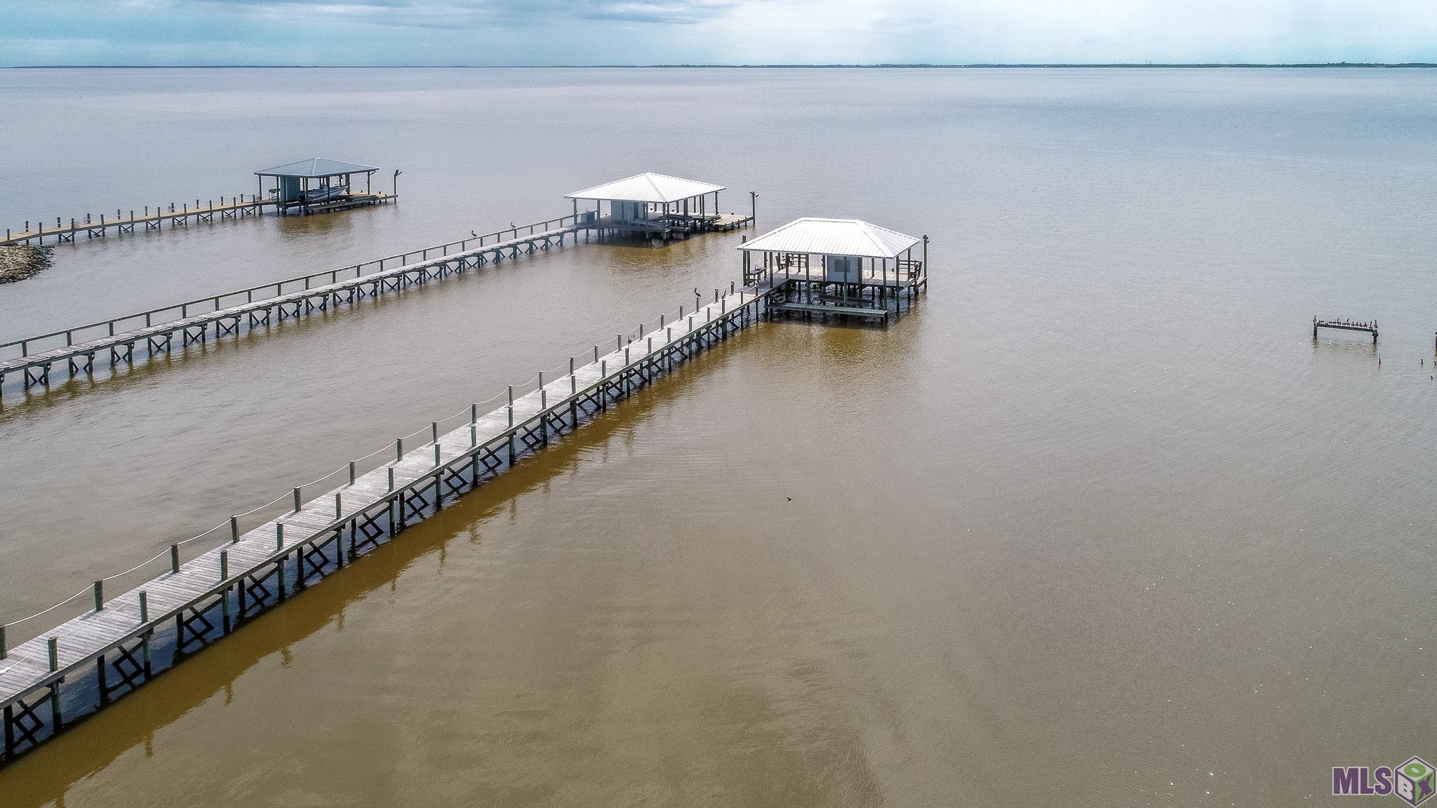 115 Seagull Lane Lake Charles, LA 70607 - Photo 2 of 36