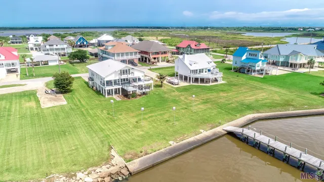 $875,000 | 115 Seagull Lane, Lake Charles, LA 70607