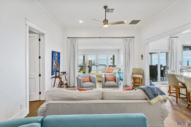 $875,000 | 115 Seagull Lane, Lake Charles, LA 70607