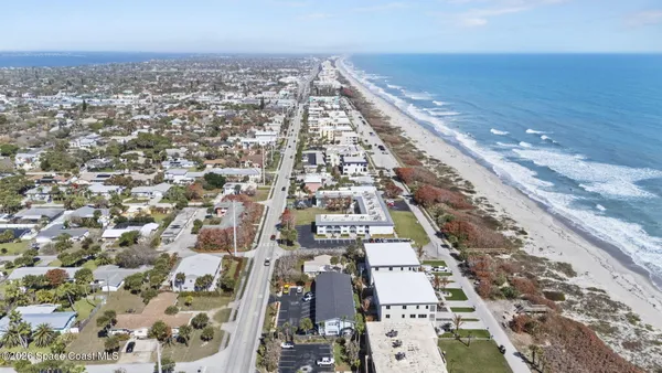 $1,800 | 1011 South Miramar Avenue, Unit UNT3, Indialantic, FL 32903