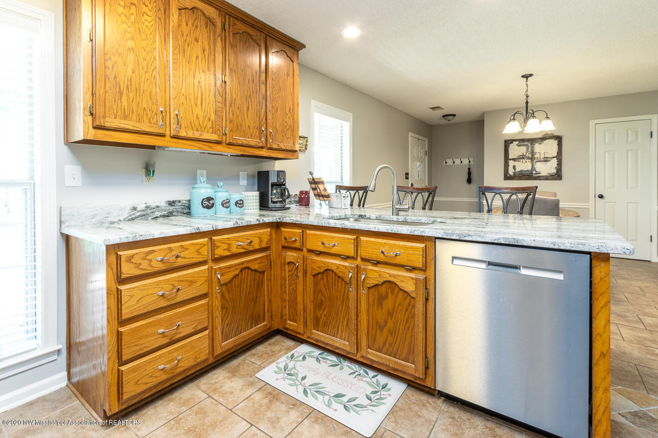 3077 Scott Road Hernando, MS 38632 - Photo 9 of 28 ScottRd-53-Edit