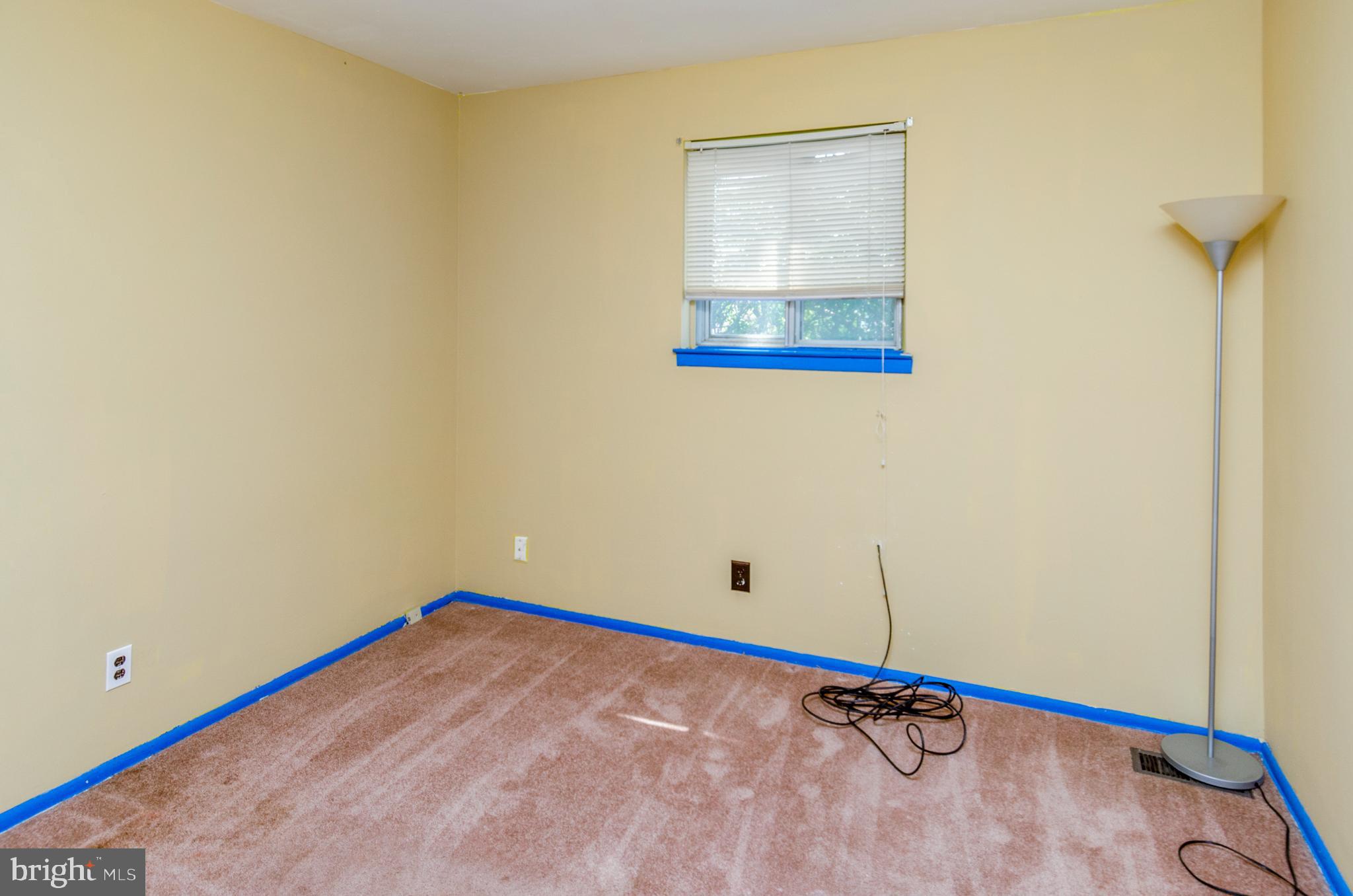 536 Fairhurst Road Fairless Hills, PA 19030 - Photo 15 of 38