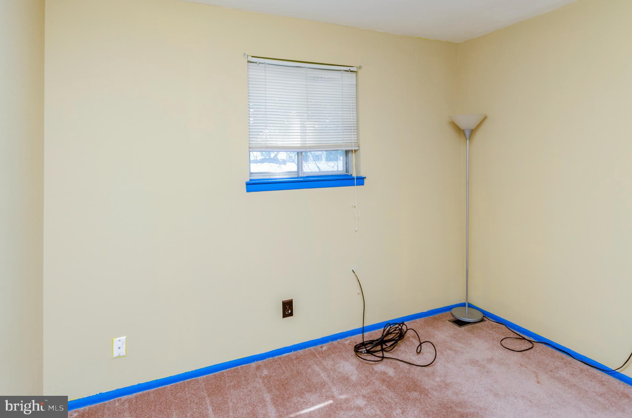 536 Fairhurst Road Fairless Hills, PA 19030 - Photo 18 of 38