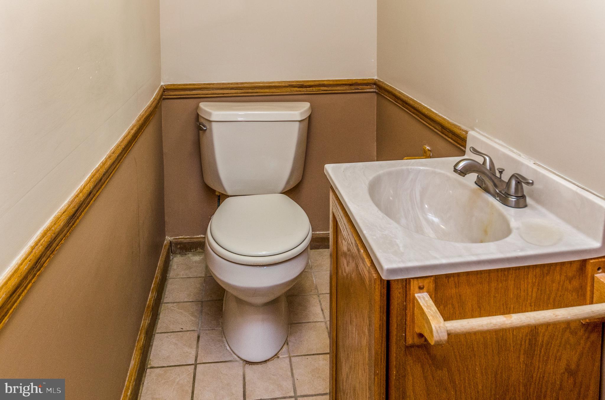 536 Fairhurst Road Fairless Hills, PA 19030 - Photo 19 of 38