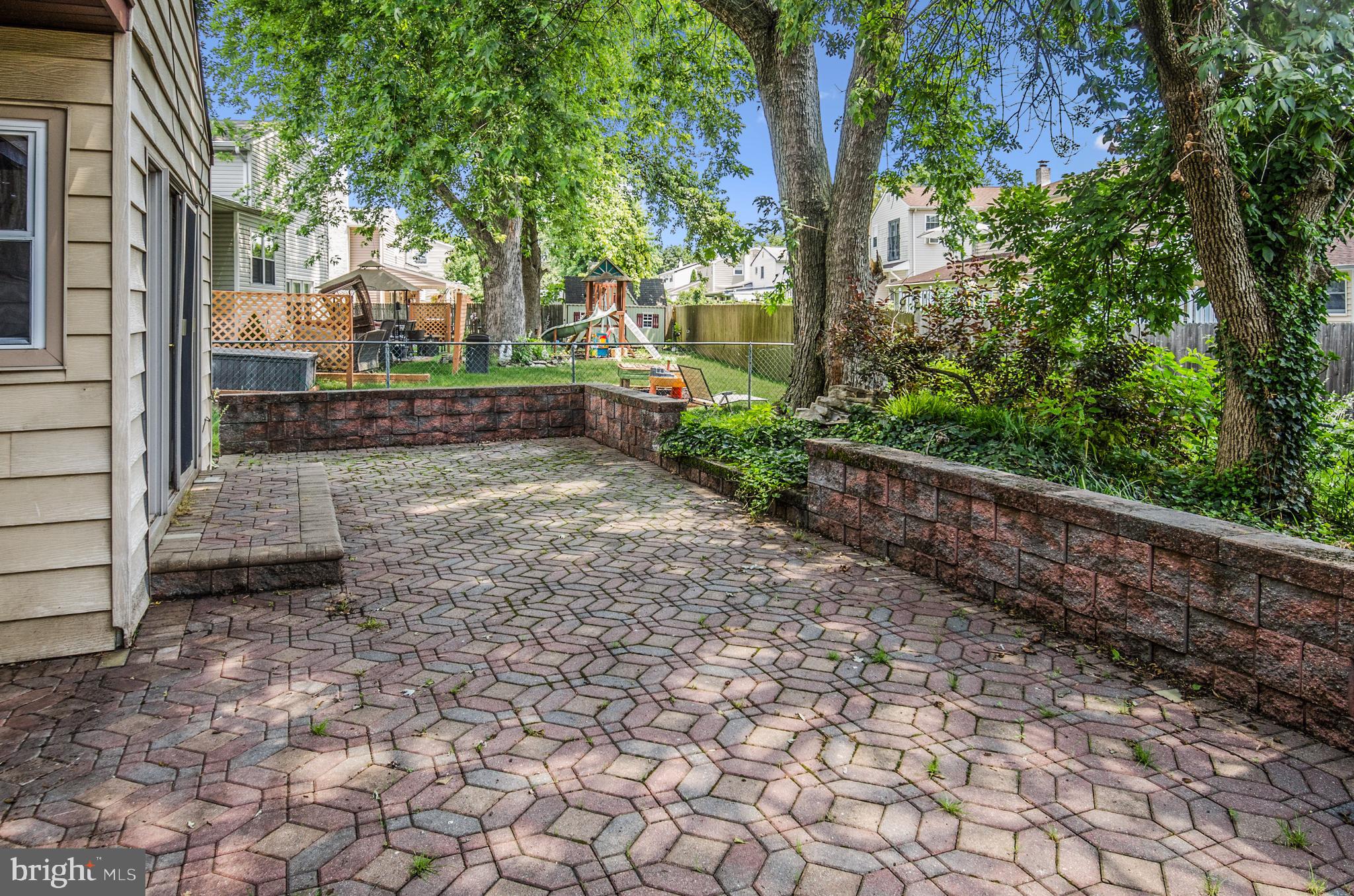 536 Fairhurst Road Fairless Hills, PA 19030 - Photo 20 of 38