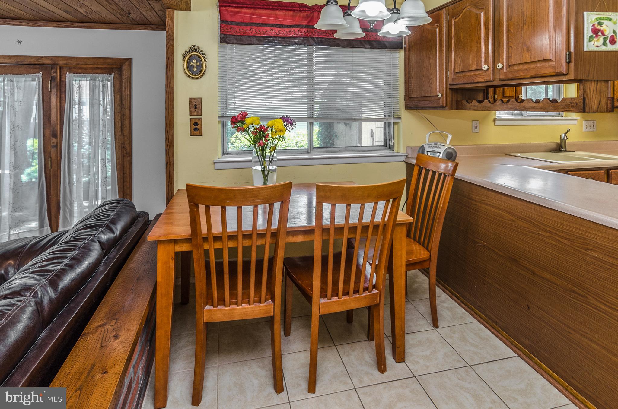 536 Fairhurst Road Fairless Hills, PA 19030 - Photo 21 of 38