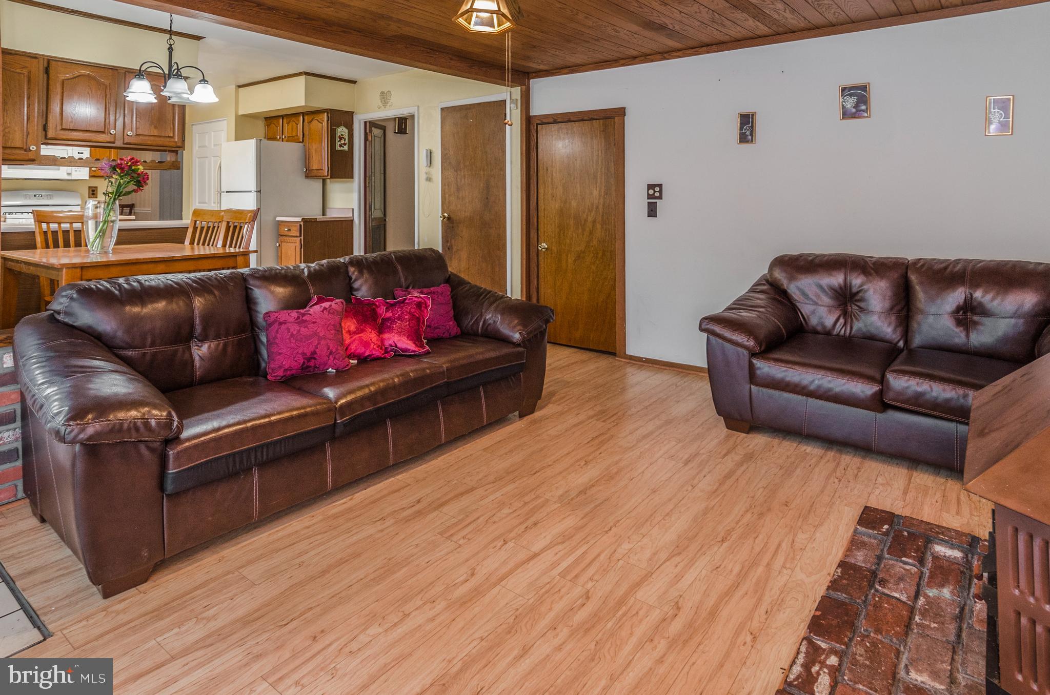 536 Fairhurst Road Fairless Hills, PA 19030 - Photo 24 of 38