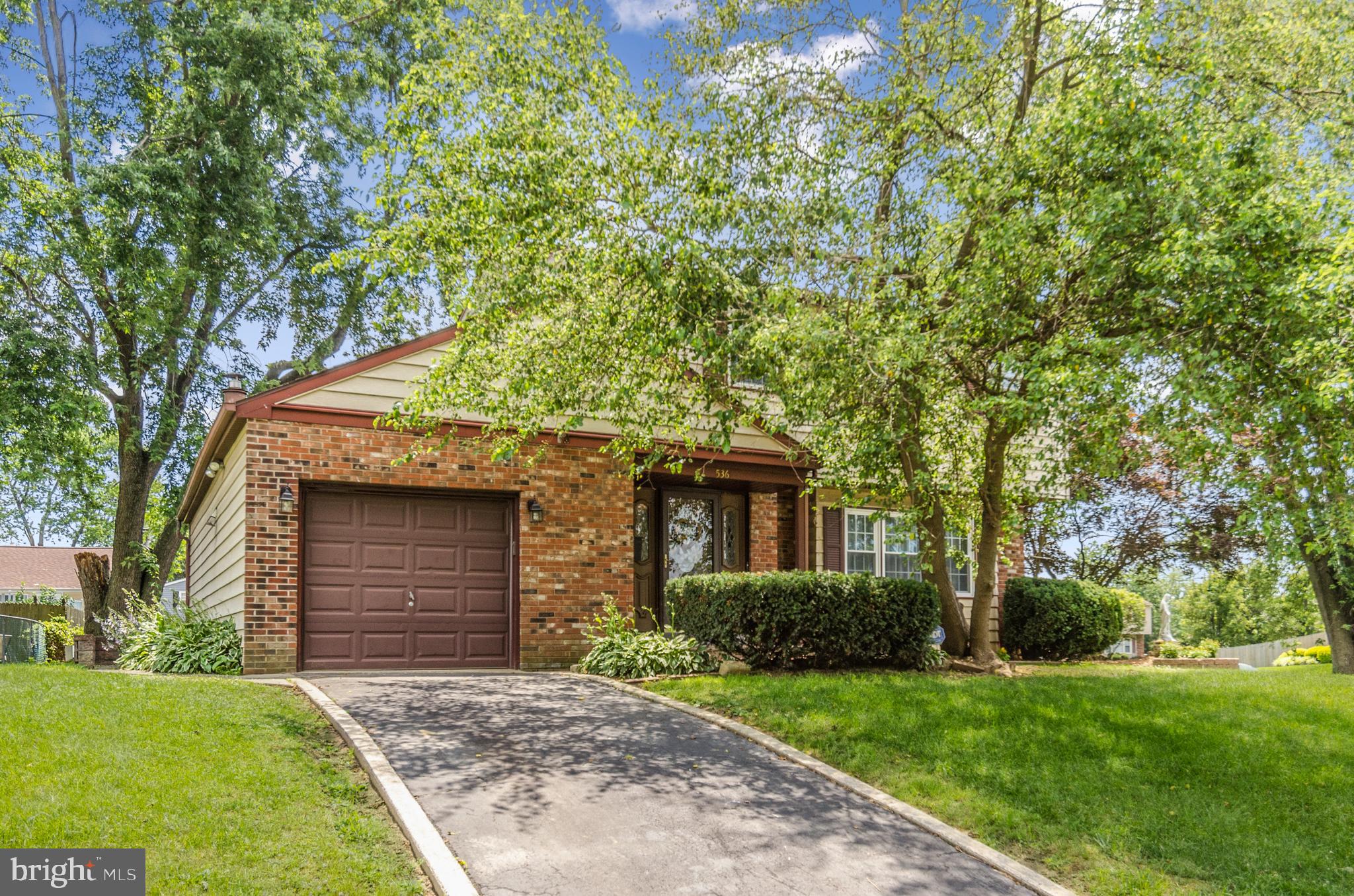 536 Fairhurst Road Fairless Hills, PA 19030 - Photo 29 of 38