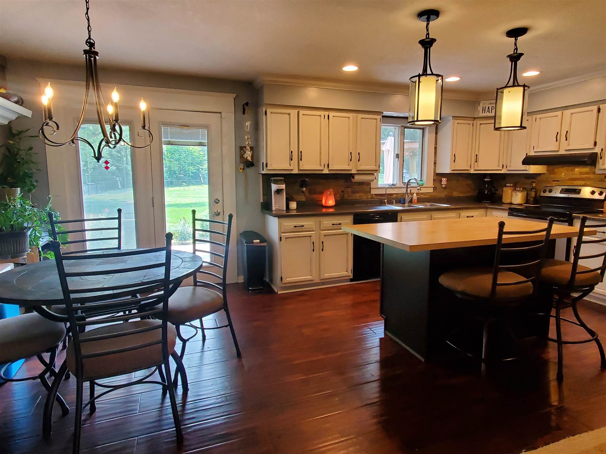 16660 Winchester Road Ossian, IN 46777 - Photo 5 of 27 Gallery Image 5
