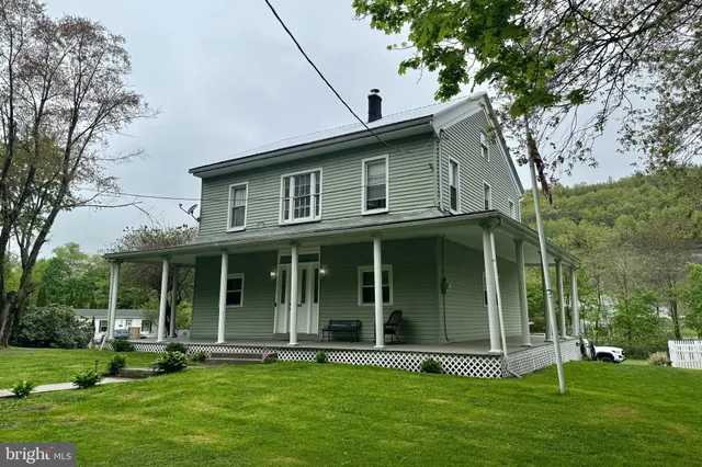 $395,000 | 2406 Railroad Street, Mahanoy Plane, PA 17949