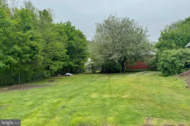 $395,000 | 2406 Railroad Street, Mahanoy Plane, PA 17949