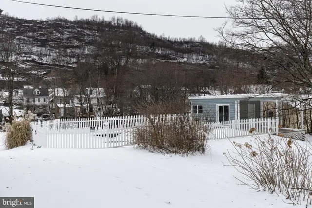 $395,000 | 2406 Railroad Street, Mahanoy Plane, PA 17949