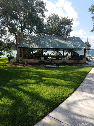 $1,400 | 955 Faurie Road, Unit CEDAR CABIN, Lakehills, TX 78063