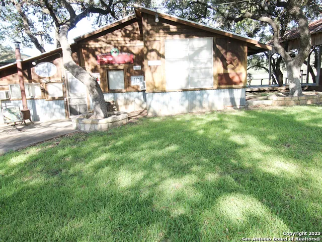 $1,400 | 955 Faurie Road, Unit CEDAR CABIN, Lakehills, TX 78063