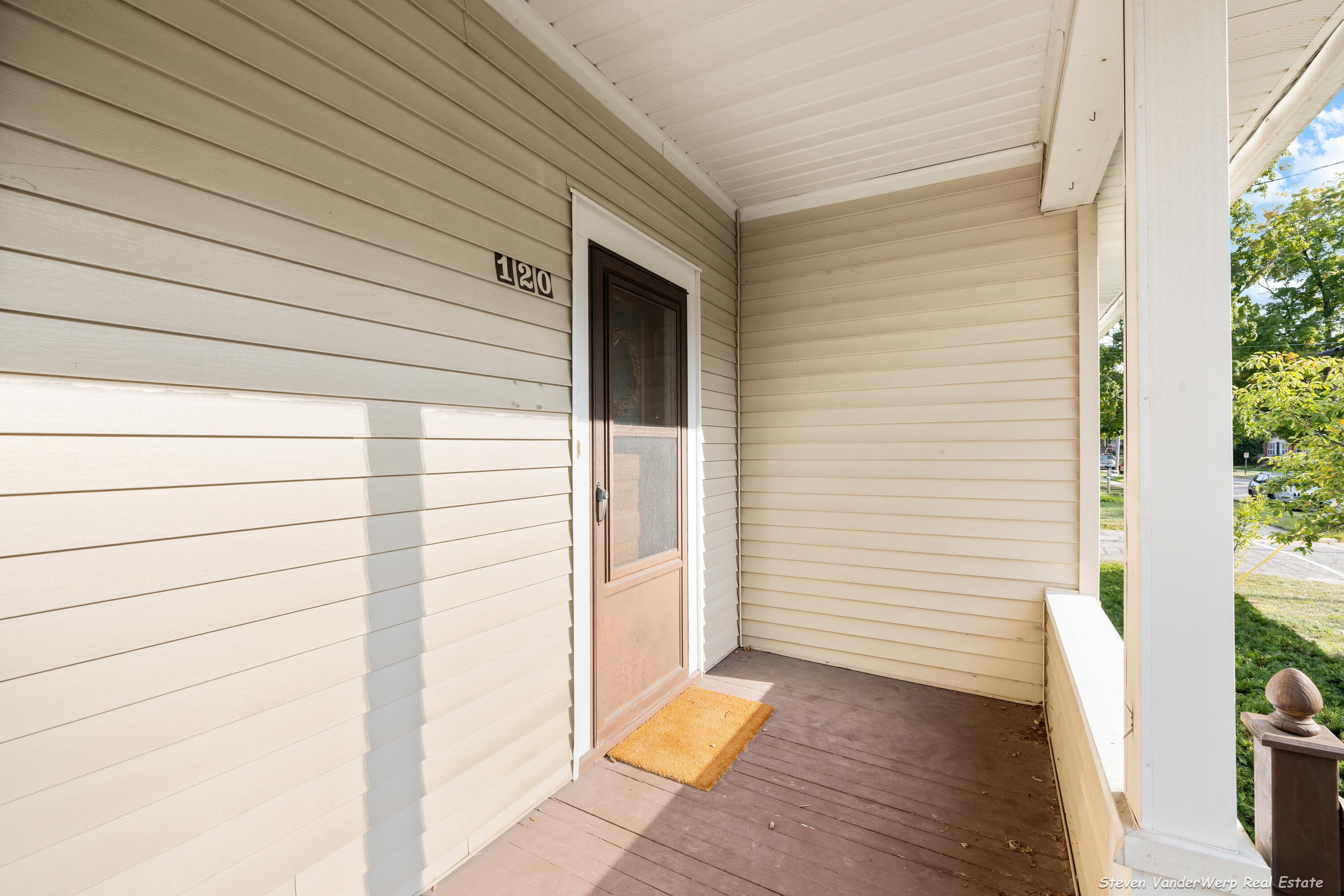 120 South Union Street Sparta, MI 49345 - Photo 2 of 38 120 s union-0007