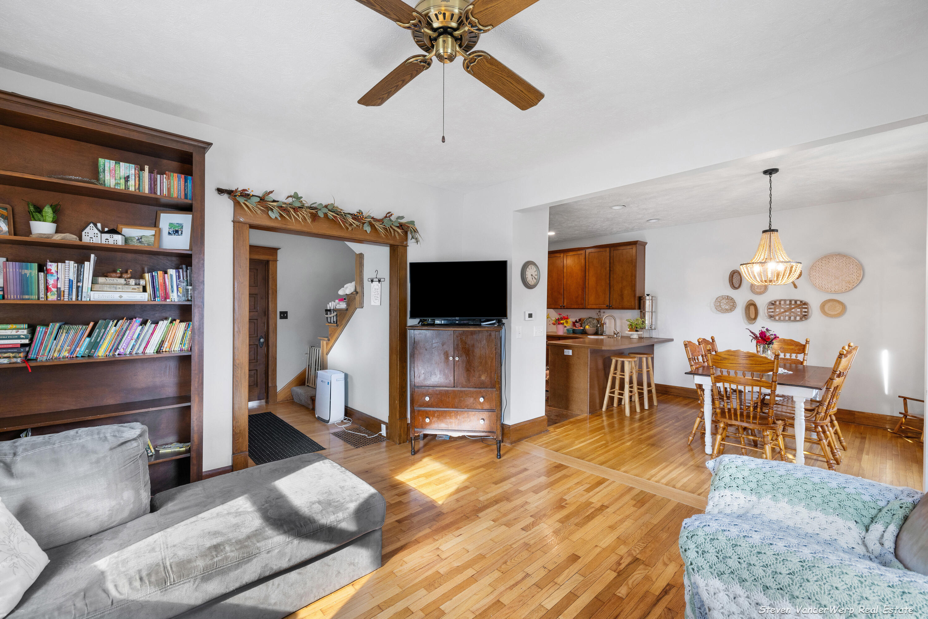 120 South Union Street Sparta, MI 49345 - Photo 5 of 38 120 s union-0010