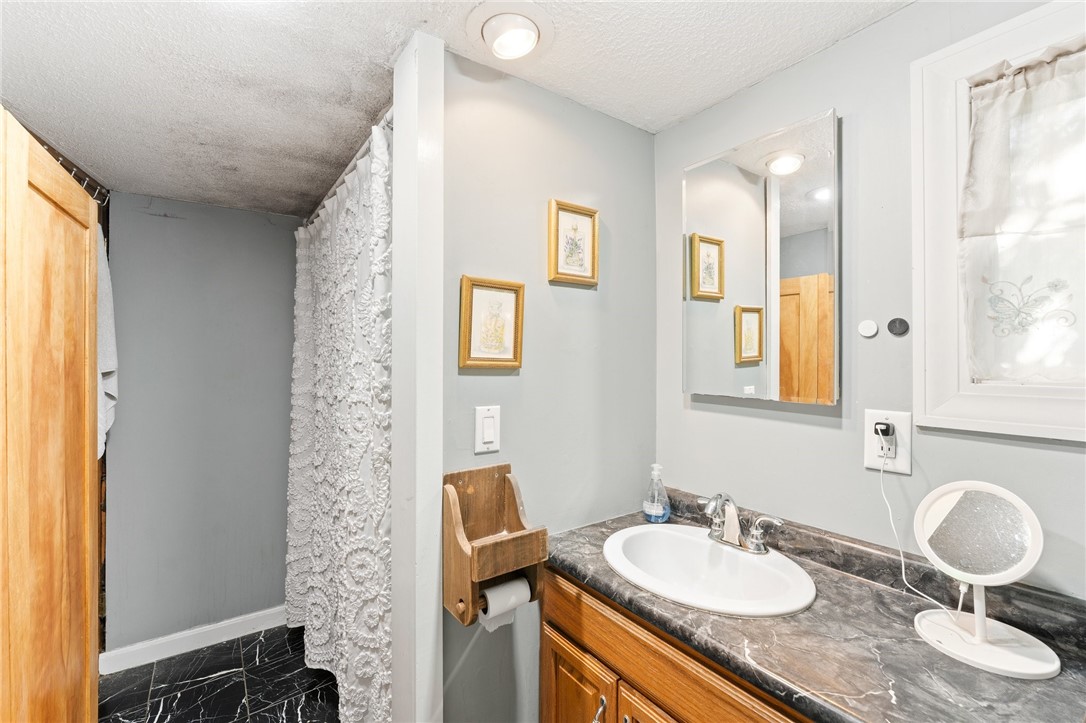 68 Appleton Street Cranston, RI 02910 - Photo 12 of 20