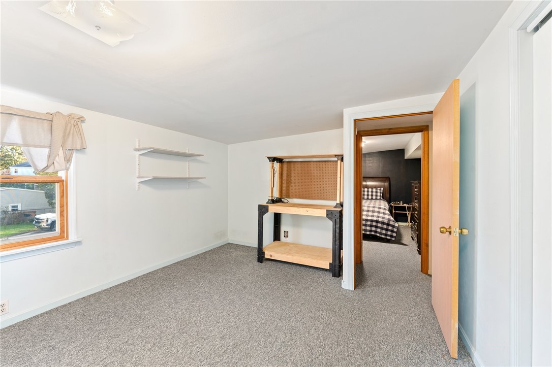 68 Appleton Street Cranston, RI 02910 - Photo 17 of 20