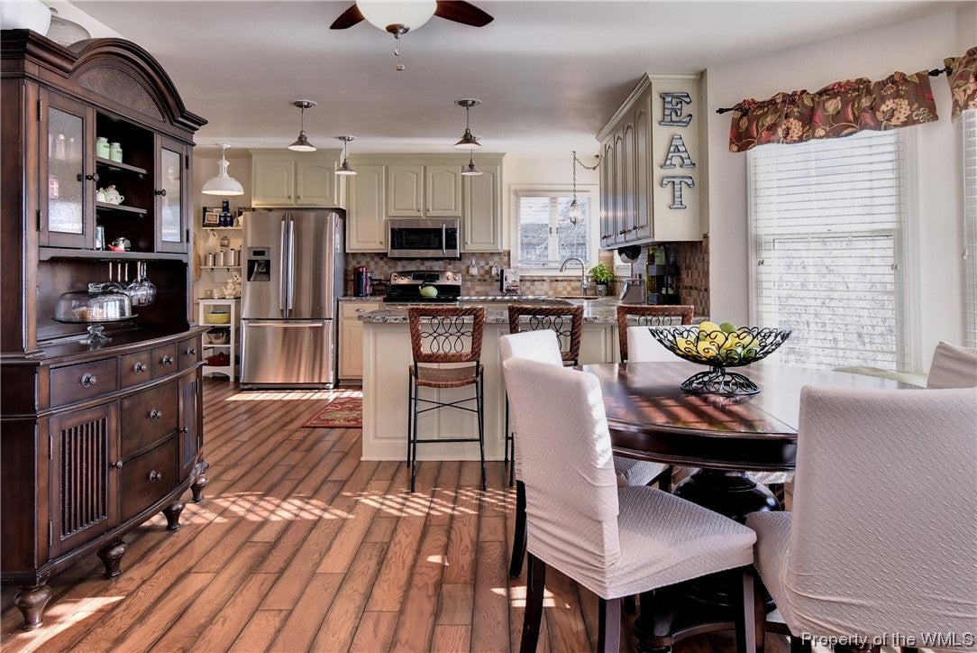 2835 Chelsea Road West Point, VA 23181 - Photo 11 of 22 Gallery Image 11