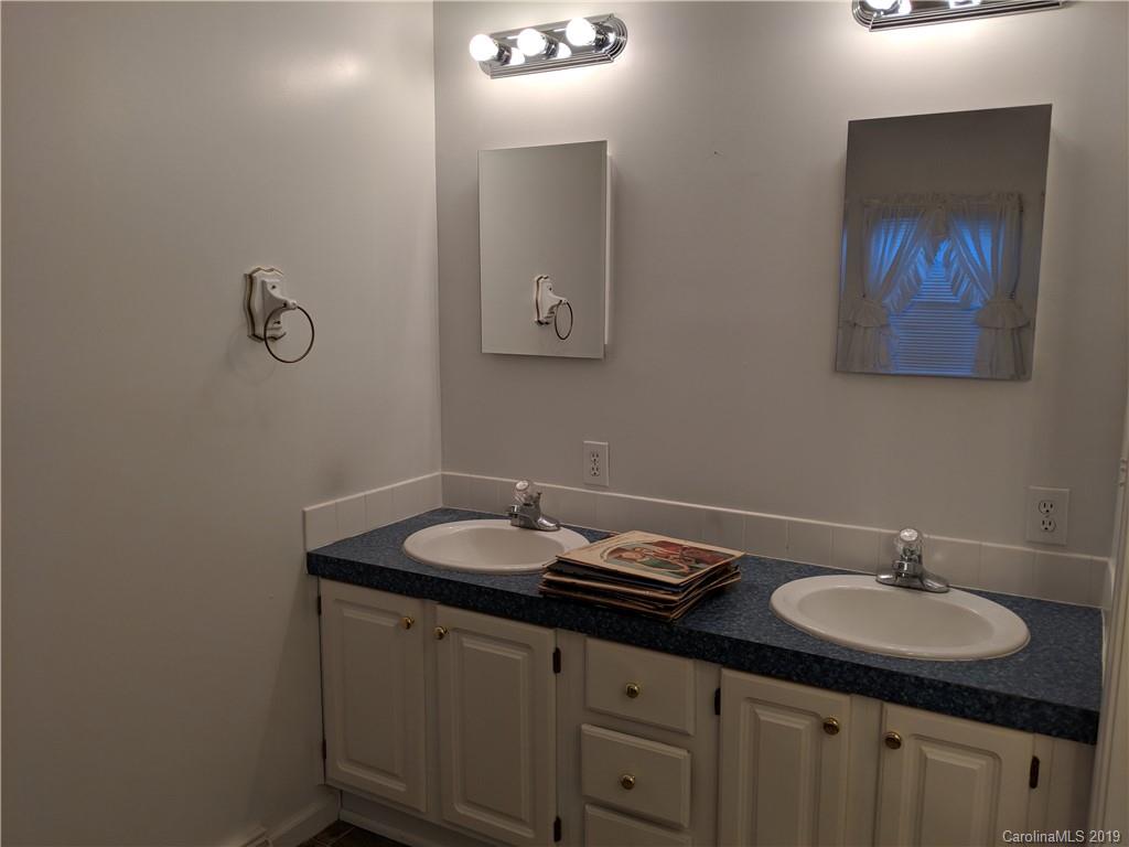 619 Mustang Road Pageland, SC 29728 - Photo 10 of 40 Gallery Image 10