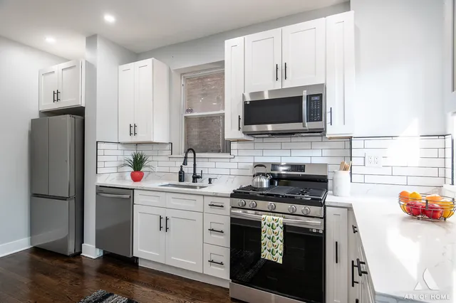 $540,000 | 4937 South Prairie Avenue, Chicago, IL 60615