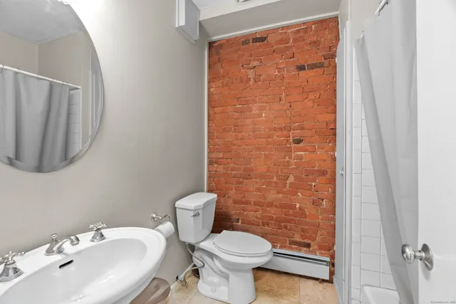 $1,650 | 32 Trumbull Street, Unit 1, New Haven, CT 06511