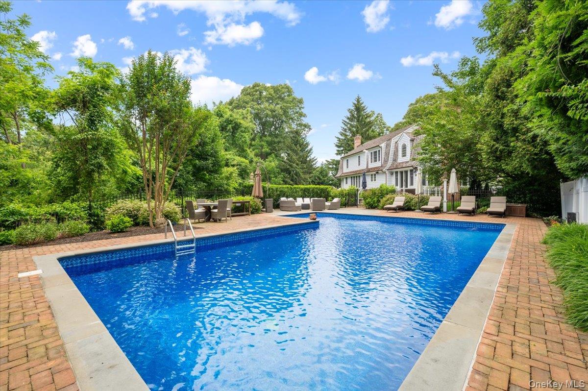 5 Fox Hunt Court Cold Spring Harbor, NY 11724 - Photo 30 of 42 Pool