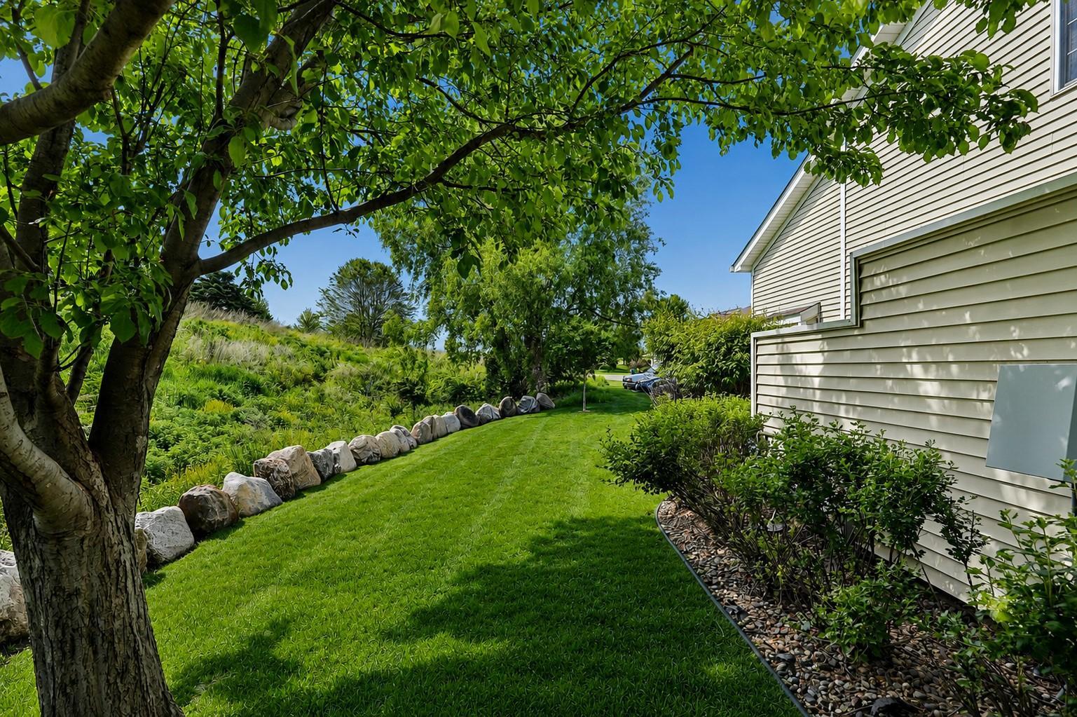 2233 Red Bud Road Hudson, WI 54016 - Photo 4 of 32