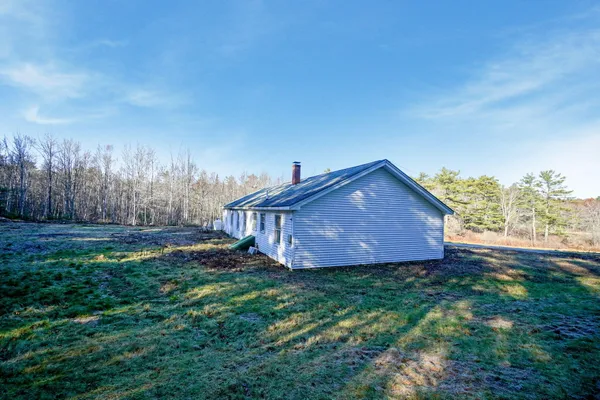 $299,000 | 8 Wawenock Road, Edgecomb, ME 04556