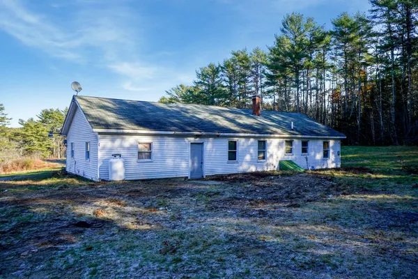 $299,000 | 8 Wawenock Road, Edgecomb, ME 04556
