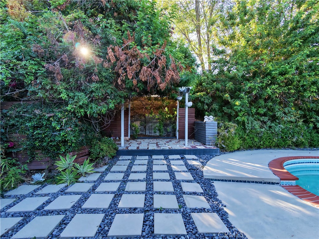 7049 Semrad Road West Hills, CA 91307 - Photo 42 of 44