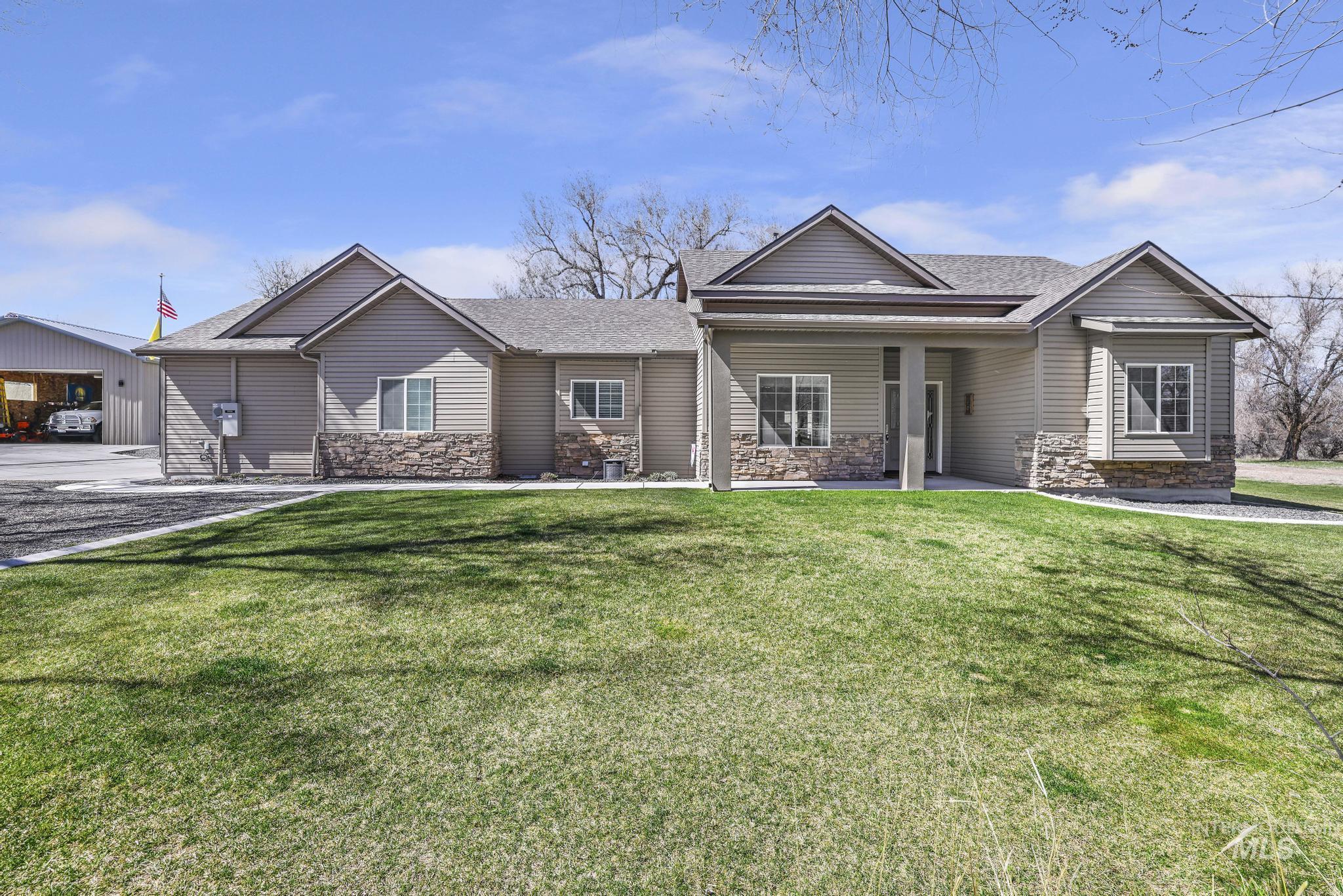 4485 Silver Creek Road Buhl, ID 83316 - Photo 4 of 44
