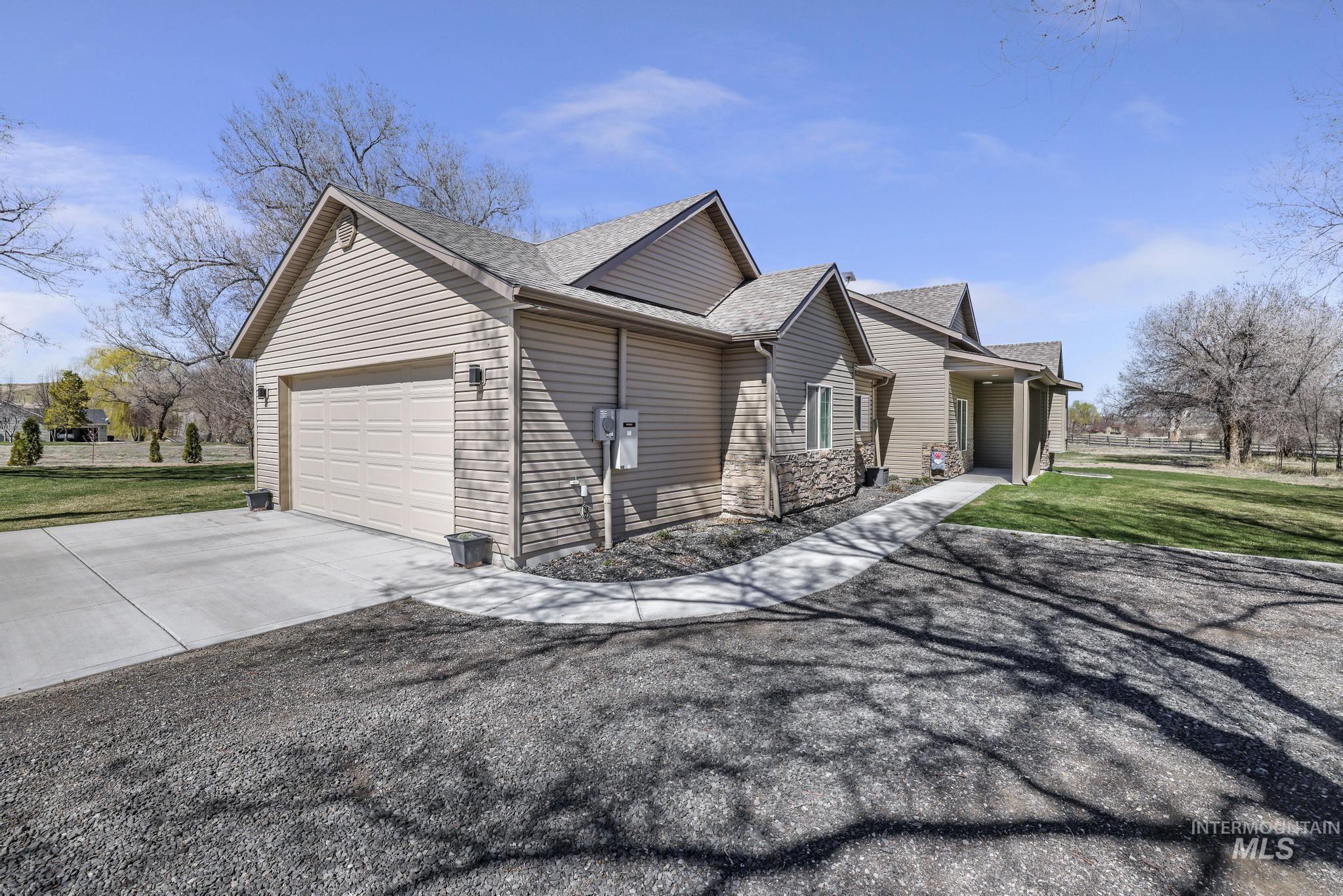 4485 Silver Creek Road Buhl, ID 83316 - Photo 5 of 44