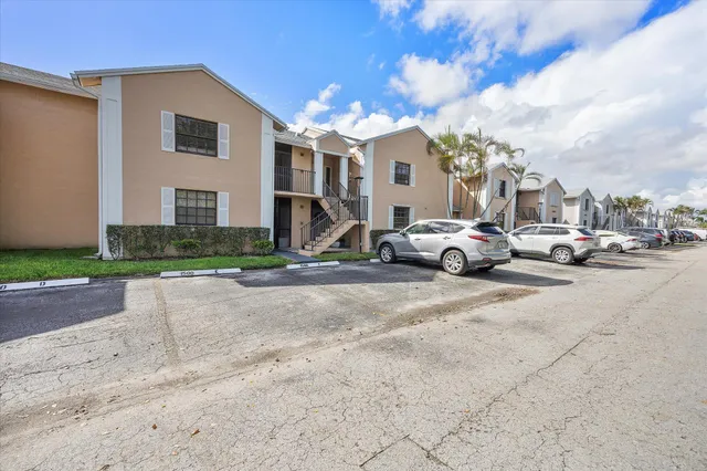 $1,850 | 1500 Jefferson Drive, Unit 1500E, Homestead, FL 33034