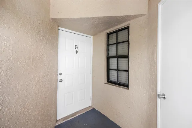 $1,850 | 1500 Jefferson Drive, Unit 1500E, Homestead, FL 33034
