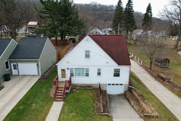 $229,900 | 797 East Kinder Street, Richland Center, WI 53581