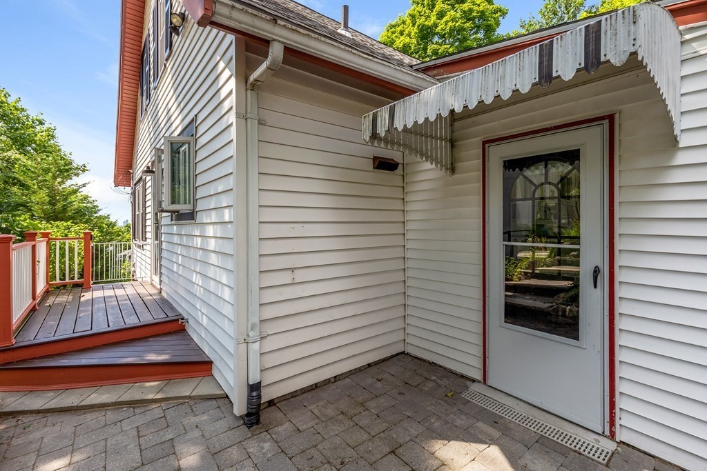 21 Landry Road Medford, MA 02155 - Photo 24 of 28