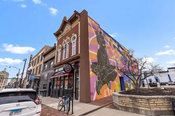$395,000 | 308-310 East State Street, Rockford, IL 61104