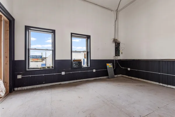 $395,000 | 308-310 East State Street, Rockford, IL 61104