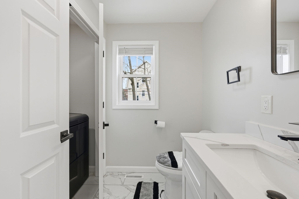 14 Crane Street, Unit 14 Springfield, MA 01104 - Photo 8 of 20