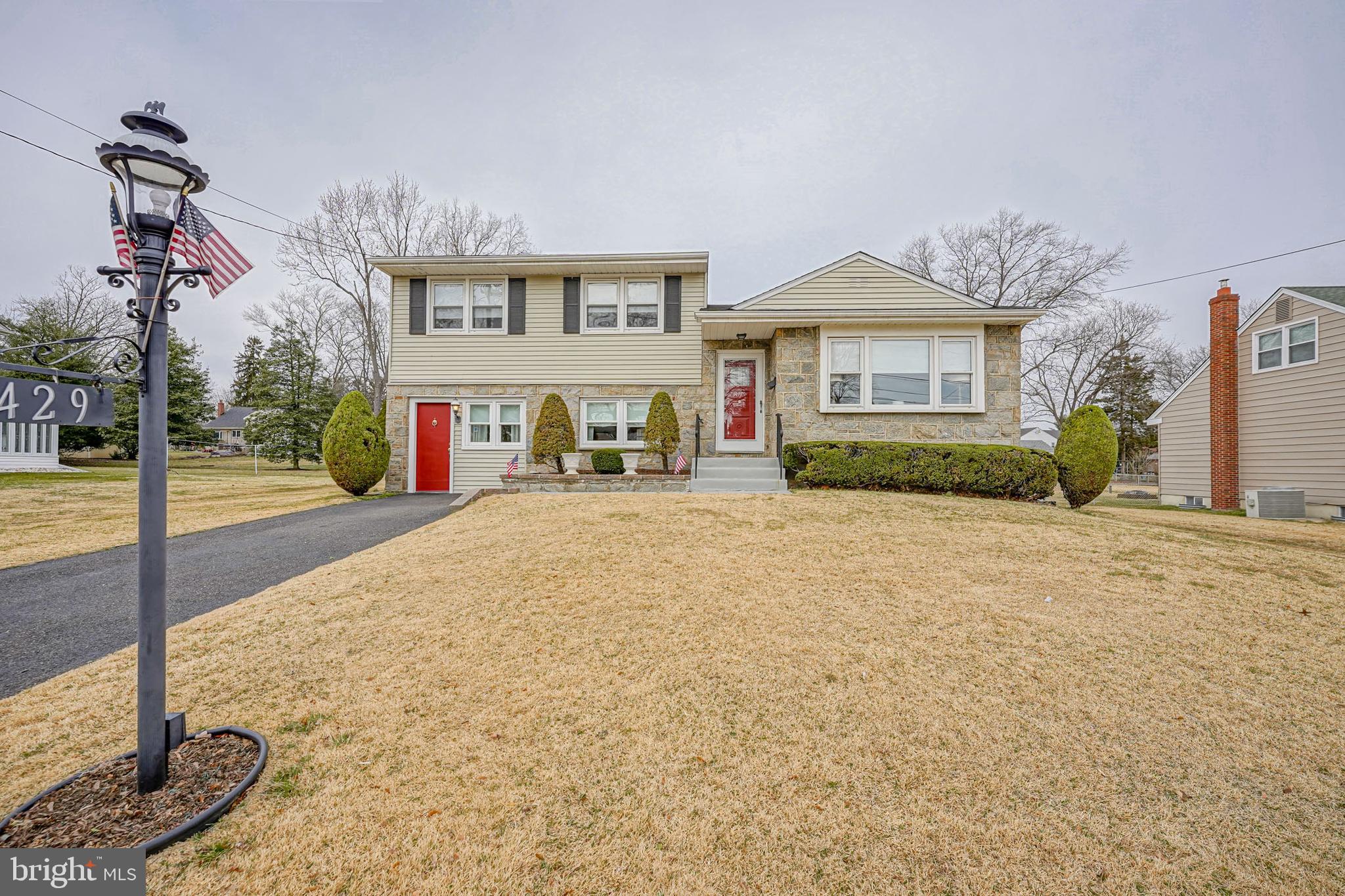 429 Arbor Road Cinnaminson, NJ 08077 - Photo 1 of 38 Gallery Image 1