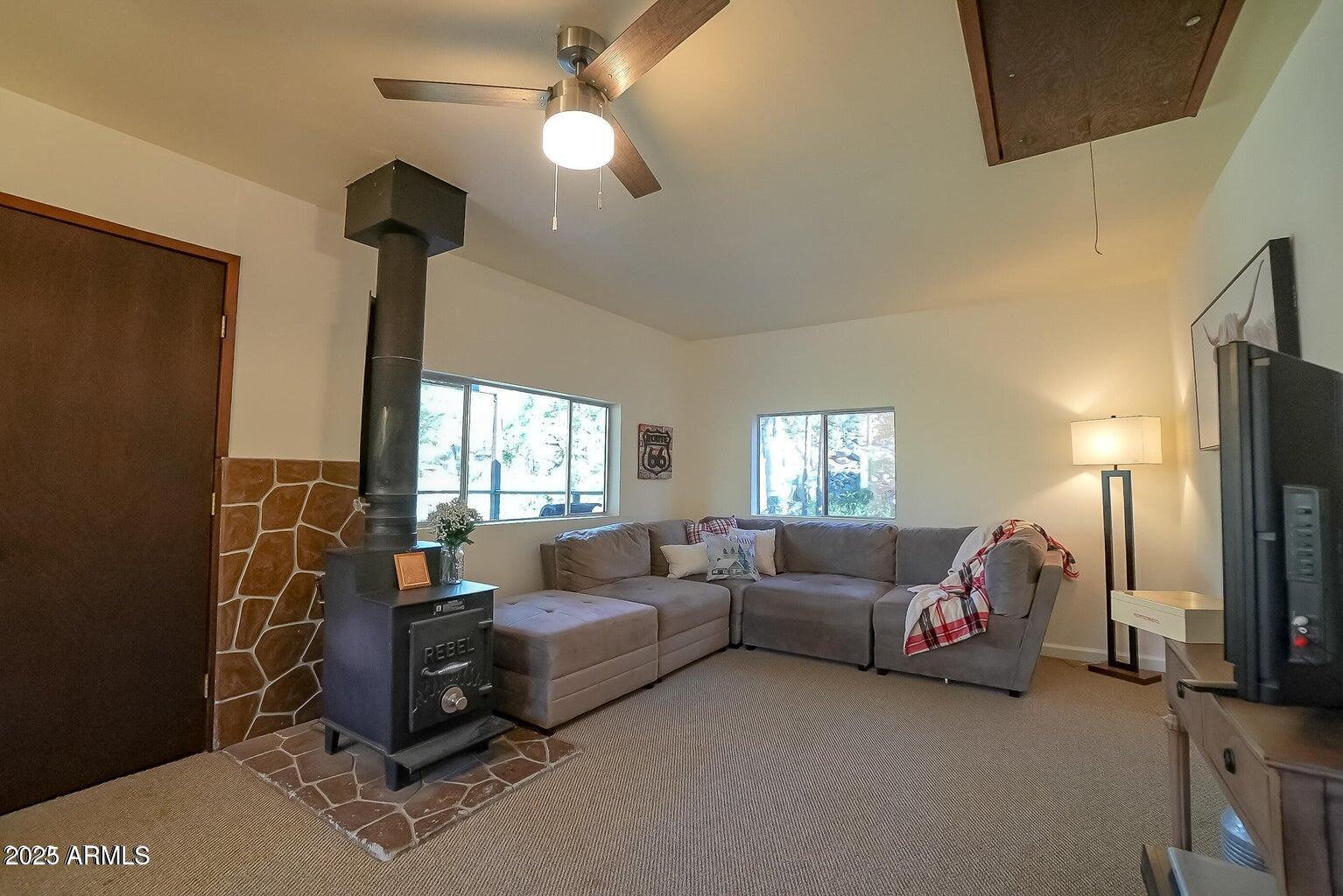 23830 South Van Tilborg Road Crown King, AZ 86343 - Photo 6 of 44 10