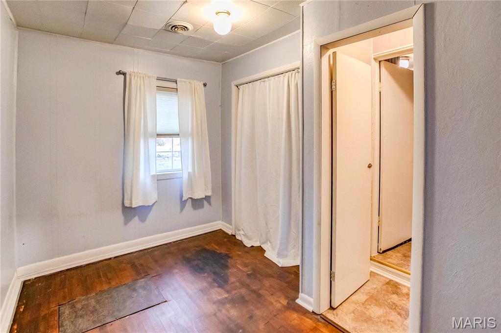 219 Highland Street Carrollton, IL 62016 - Photo 20 of 37