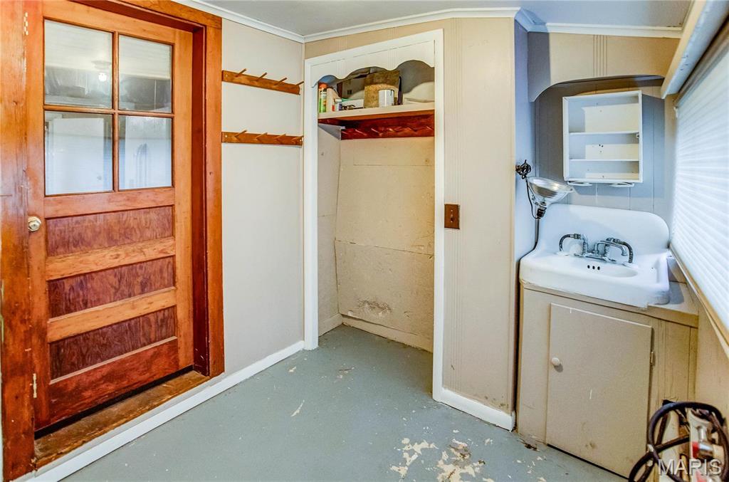 219 Highland Street Carrollton, IL 62016 - Photo 28 of 37