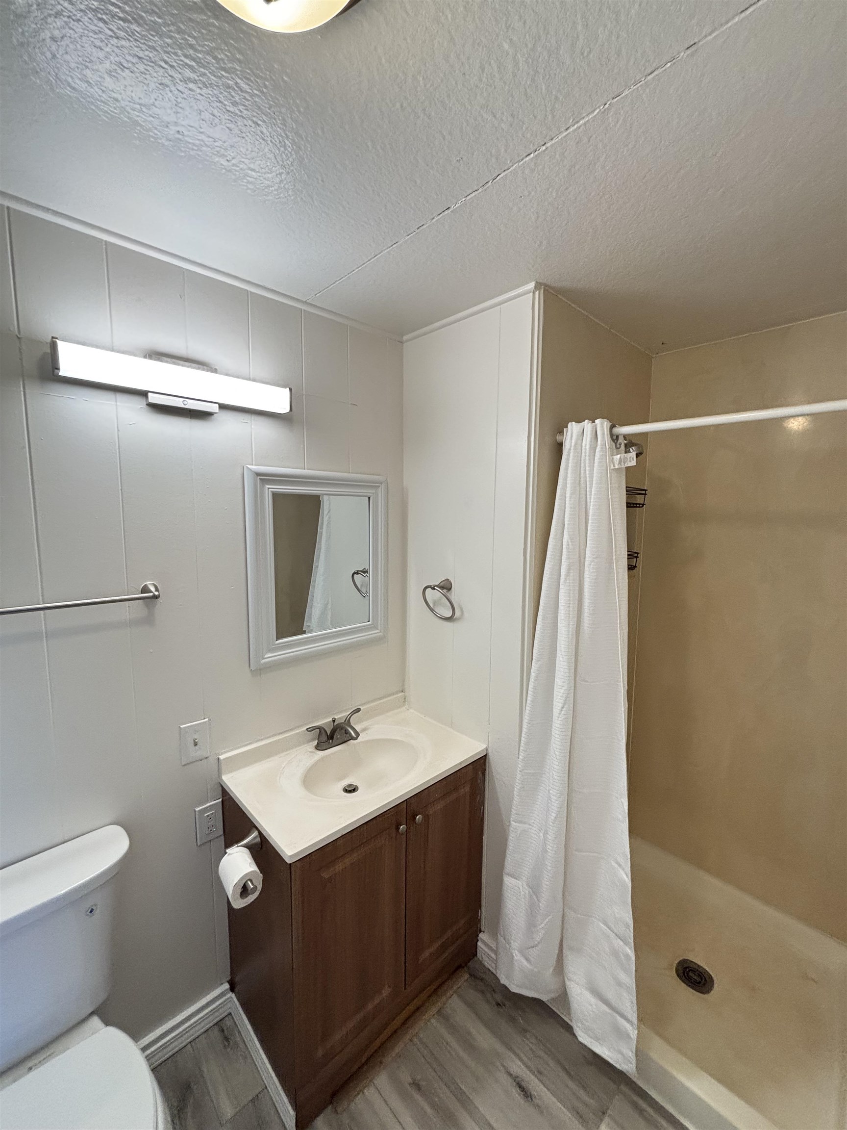 95 Ohukai Road Kihei, HI 96753 - Photo 16 of 41 House #2 Master Bathroom