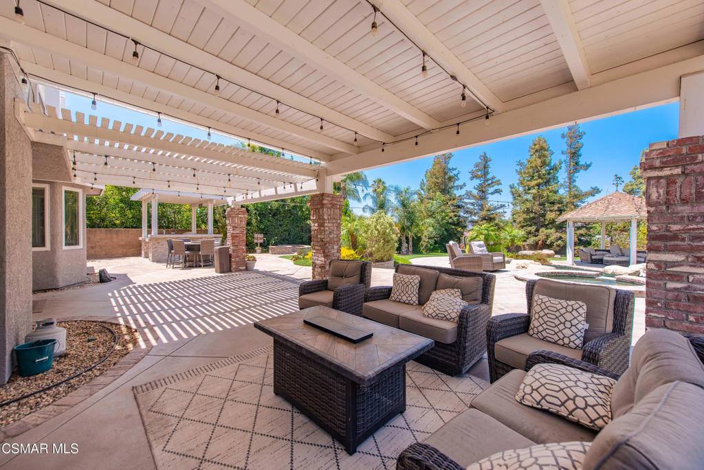 453 Highland Road Simi Valley, CA 93065 - Photo 42 of 100